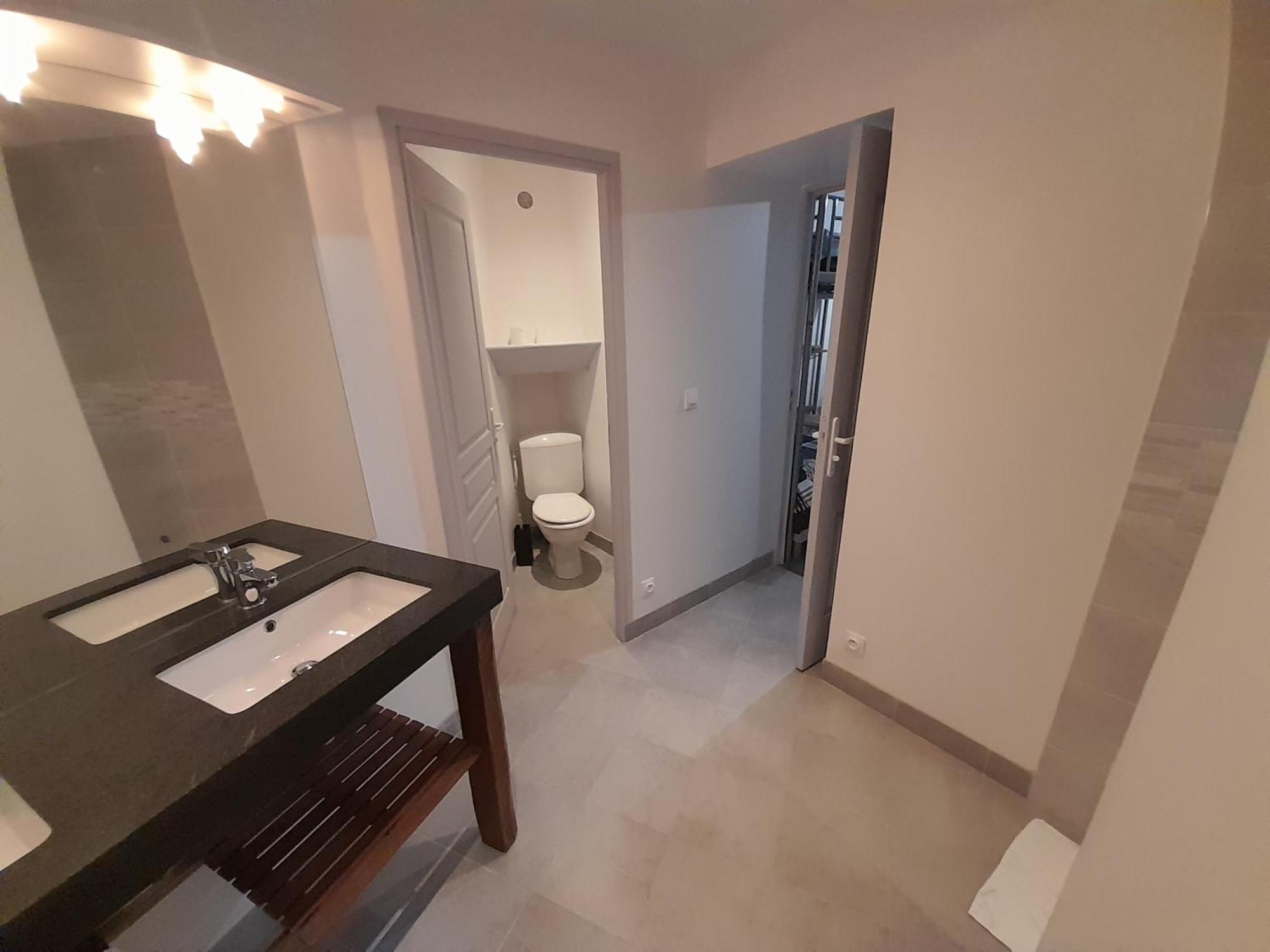 La Gabare 1 Aparthotel Thiers Eksteriør bilde